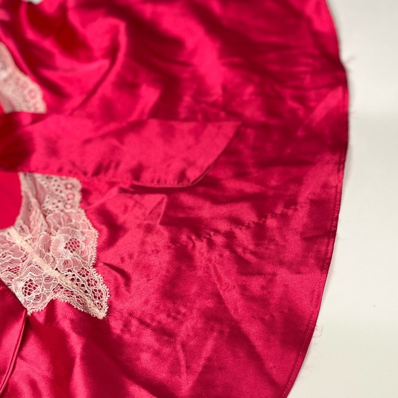 Large Victoria’s Secret Silk Slip nightgown chemise pink - Picture 4 of 6
